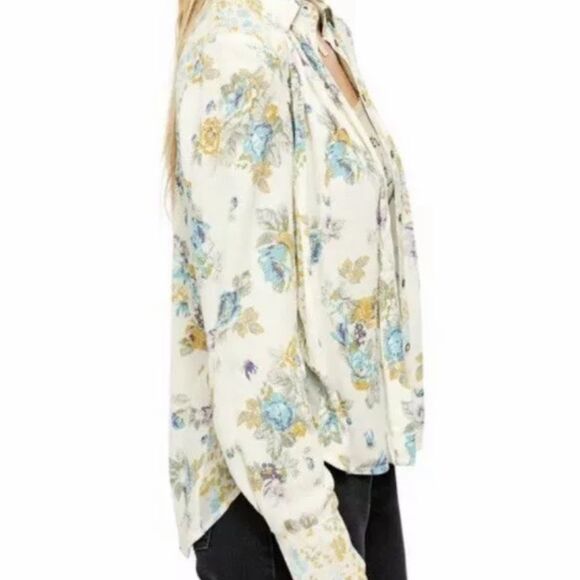 NWT  Free People Size S Button Up Blouse. - Picture 5 of 8
